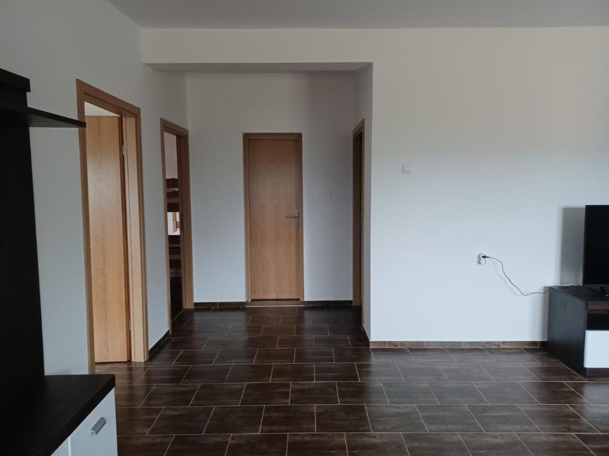 Apartman Milanko Muskovci Екстериор снимка