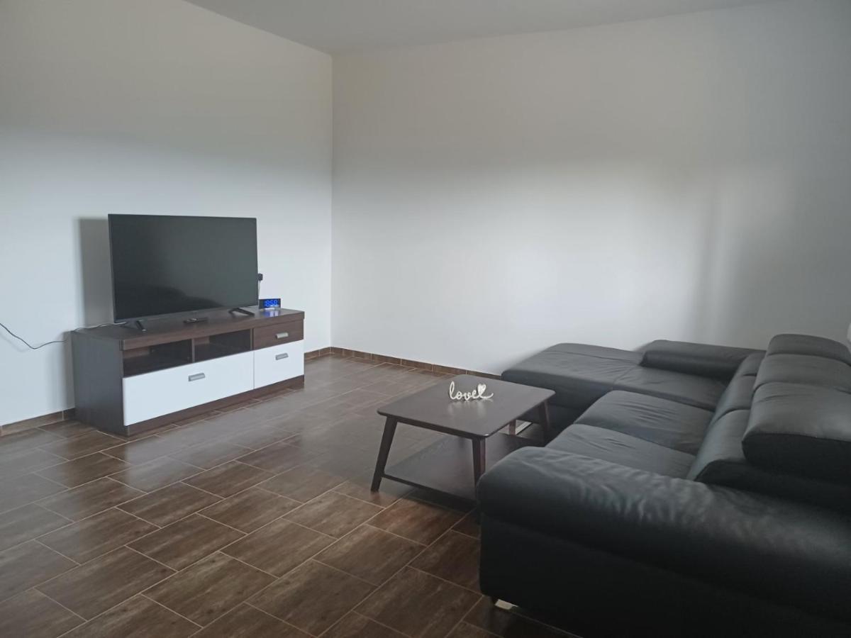 Apartman Milanko Muskovci Екстериор снимка